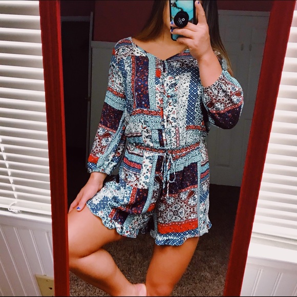 patterned romper - Picture 3 of 5